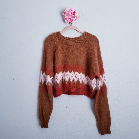 Abound Cozy Fair Isle Cropped Sweater - Picture 2 of 5